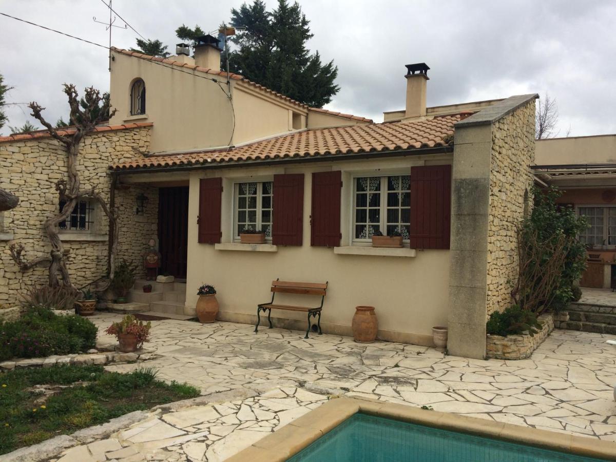 Chambre Dans Villa Charmante Vallabregues Exterior photo