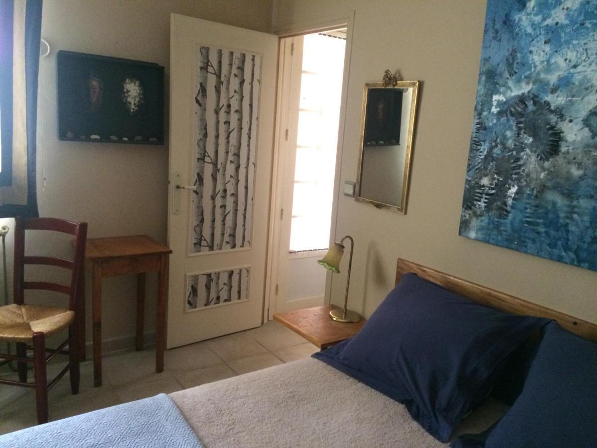 Chambre Dans Villa Charmante Vallabregues Exterior photo